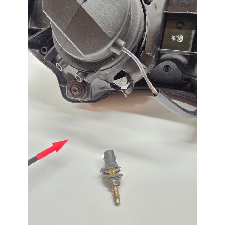 Suzuki SV 650 S (98-02) LAMPA REFLEKTOR PRZÓD