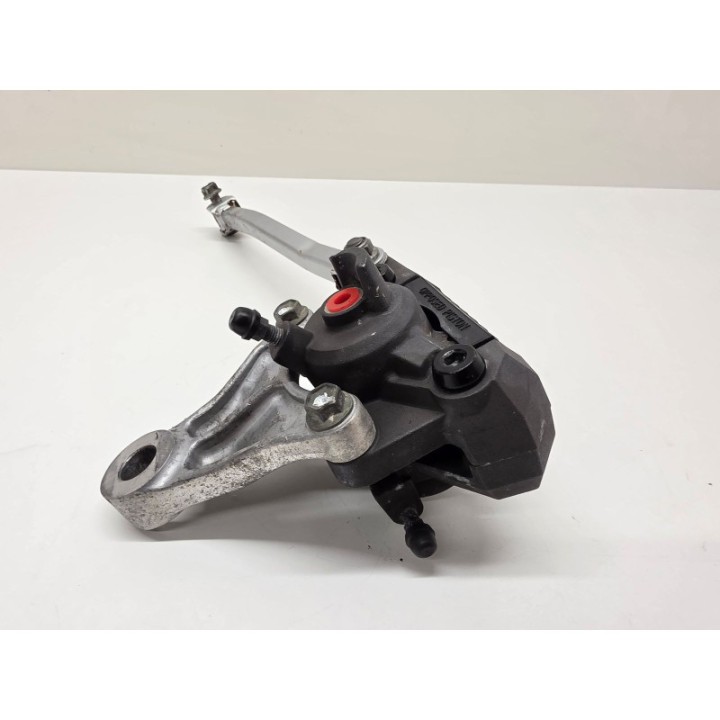 Suzuki SV 650 S (98-02) ZACISK HAMULCOWY TYŁ JARZMO MOCOWANIE
