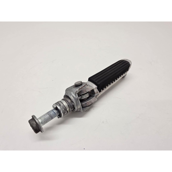 Suzuki SV 650 S (98-02) SET PODNÓŻEK KIEROWCY PRAWY