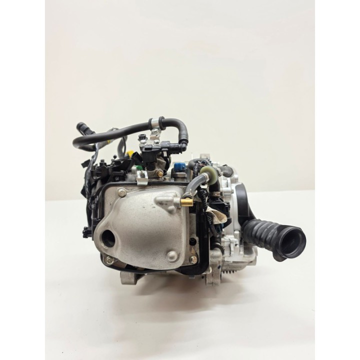 Piaggio Vespa Primavera 50 4T Fi (21) SILNIK