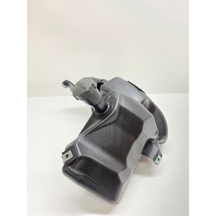 Piaggio Vespa Primavera 50 4T Fi (21) ZBIORNIK PALIWA BAK