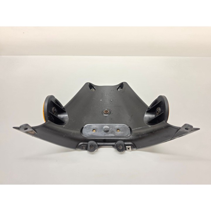 Piaggio Vespa Primavera 50 4T Fi (21) UCHWYT TABLICY MOCOWANIE TYŁ OGON