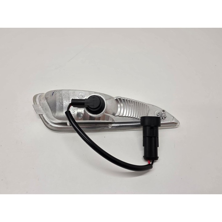 Piaggio Vespa Primavera 50 4T Fi (21) KIERUNKOWSKAZ PRAWY PRZÓD