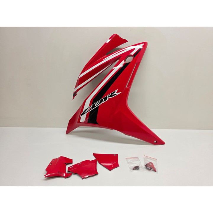 Honda CBR 500 R (16-19) OWIEWKA BOK OSŁONA PRAWA