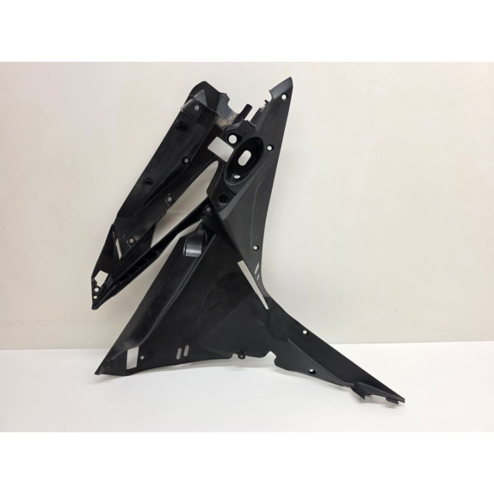 Honda CBR 500 R (16-19) WYPEŁNIENIE OWIEWKI LEWEJ OSŁONA