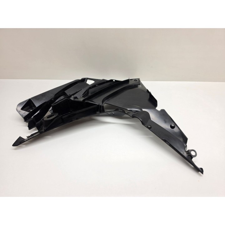 Honda CBR 500 R (16-19) WYPEŁNIENIE OWIEWKI LEWEJ OSŁONA