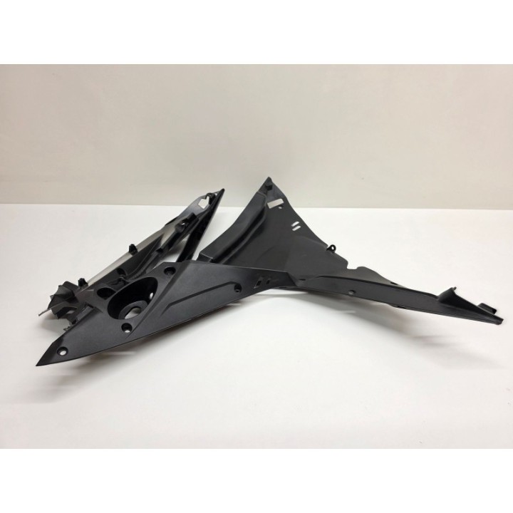 Honda CBR 500 R (16-19) WYPEŁNIENIE OWIEWKI PRAWEJ OSŁONA