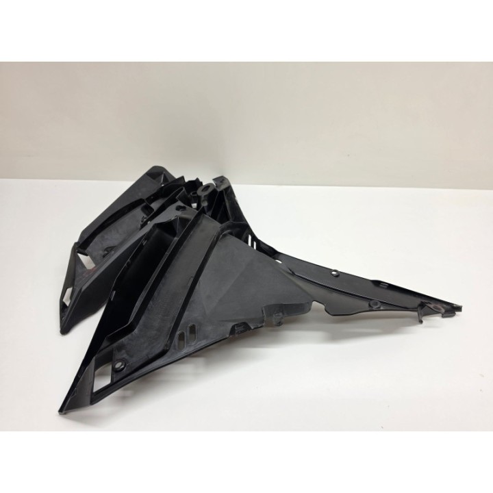 Honda CBR 500 R (16-19) WYPEŁNIENIE OWIEWKI PRAWEJ OSŁONA
