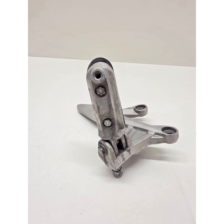 Honda CBR 500 R (16-19) SET PODNÓŻEK KIEROWCY PRAWY
