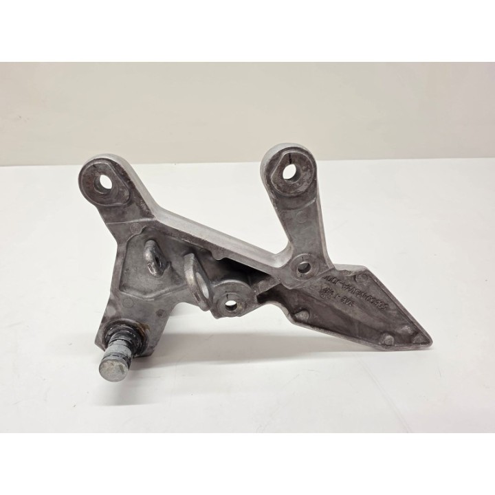 Honda CBR 500 R (16-19) SET PODNÓŻEK KIEROWCY PRAWY