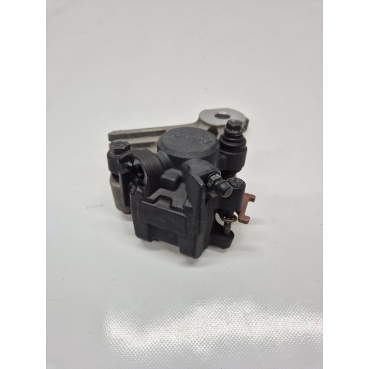 Yamaha XJ6 Diversion (09-16) ZACISK HAMULCOWY TYŁ