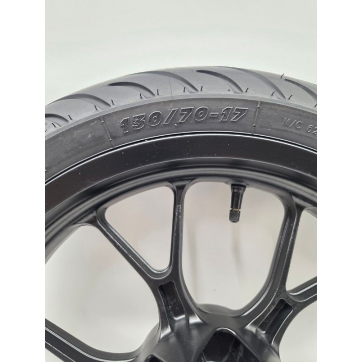Derbi Senda 50 SM 2T (20) KOŁO OPONA FELGA TYŁ 17"X3.50