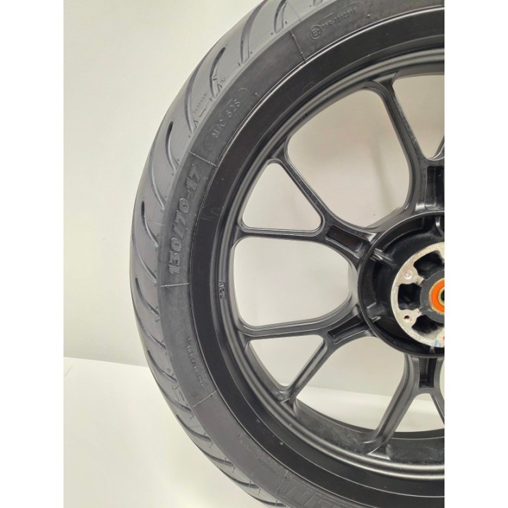 Derbi Senda 50 SM 2T (20) KOŁO OPONA FELGA TYŁ 17"X3.50
