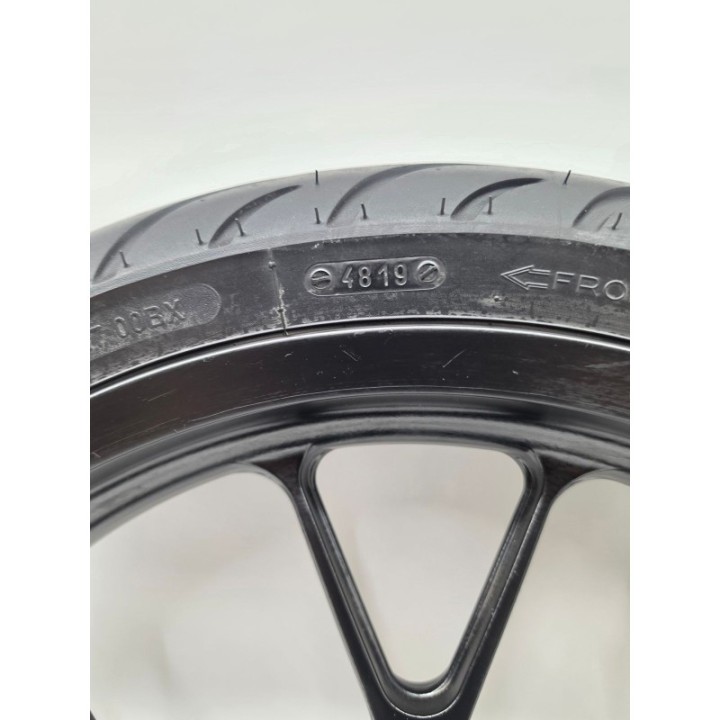 Derbi Senda 50 SM 2T (20) KOŁO OPONA FELGA PRZÓD 17"X2.75