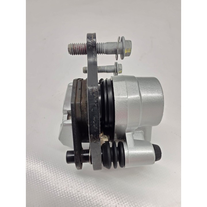 Derbi Senda 50 SM 2T (20) ZACISK HAMULCOWY PRZÓD