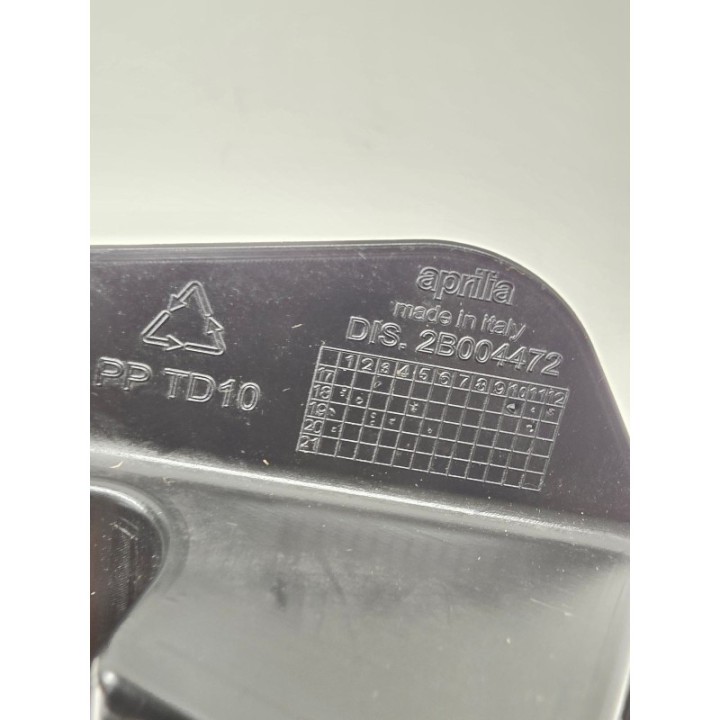 Derbi Senda 50 SM 2T (20) ZAŚLEPKA OSŁONA OWIEWKA
