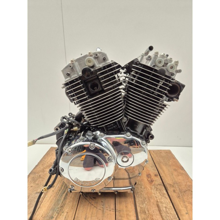Honda VT 1100 C3 Shadow Aero (98-02) SILNIK