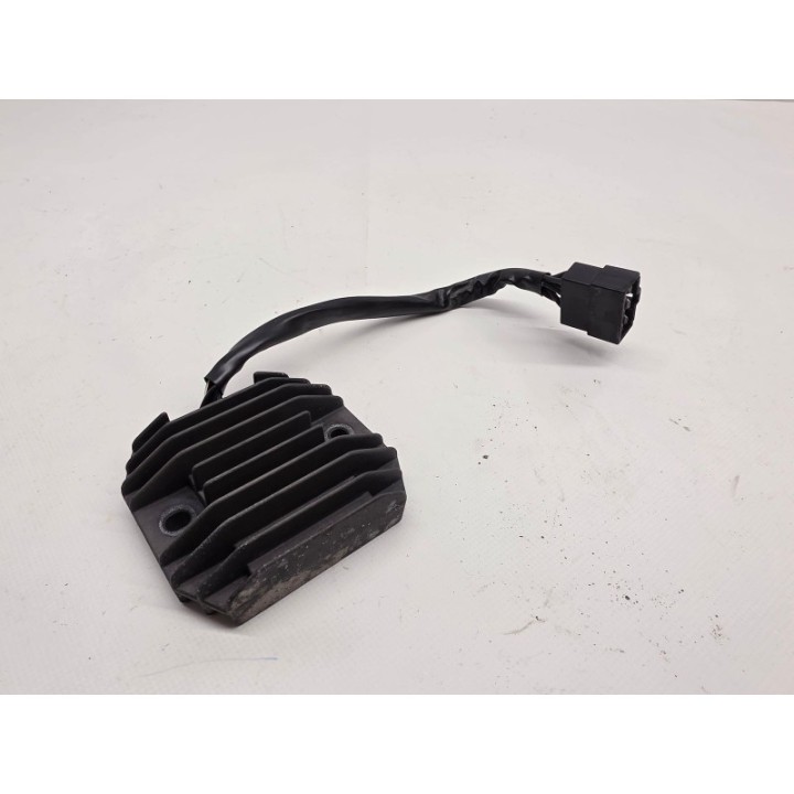 Kawasaki VN 800 Vulcan (00) REGULATOR NAPIĘCIA